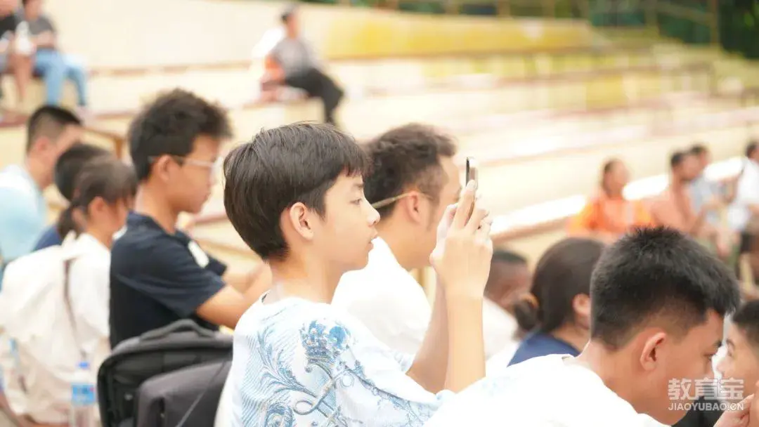 老年篮球爱好者如何保持罚球的手感?_2